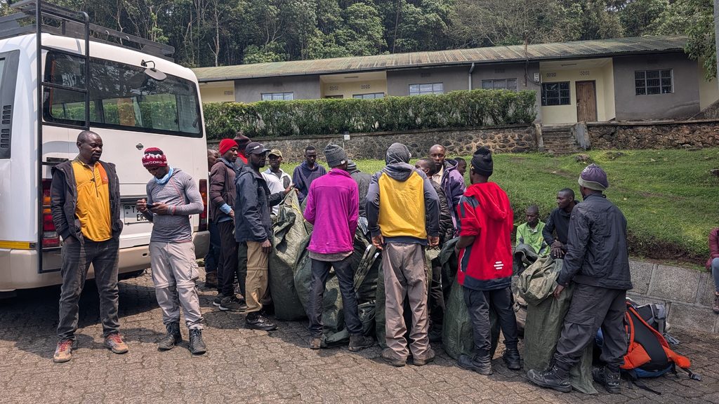 Machame gate