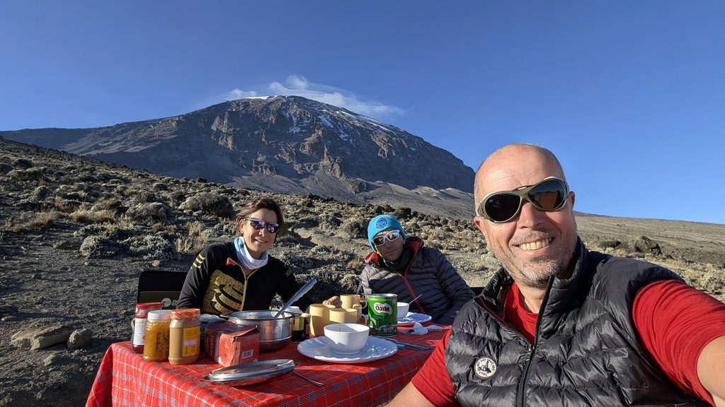 Karanga Camp breakfast
